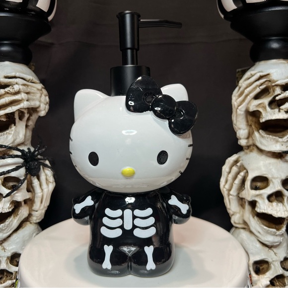 Sanrio Hello Kitty Halloween Black & White Spooky Skeleton Soap Dispenser - Picture 1 of 12